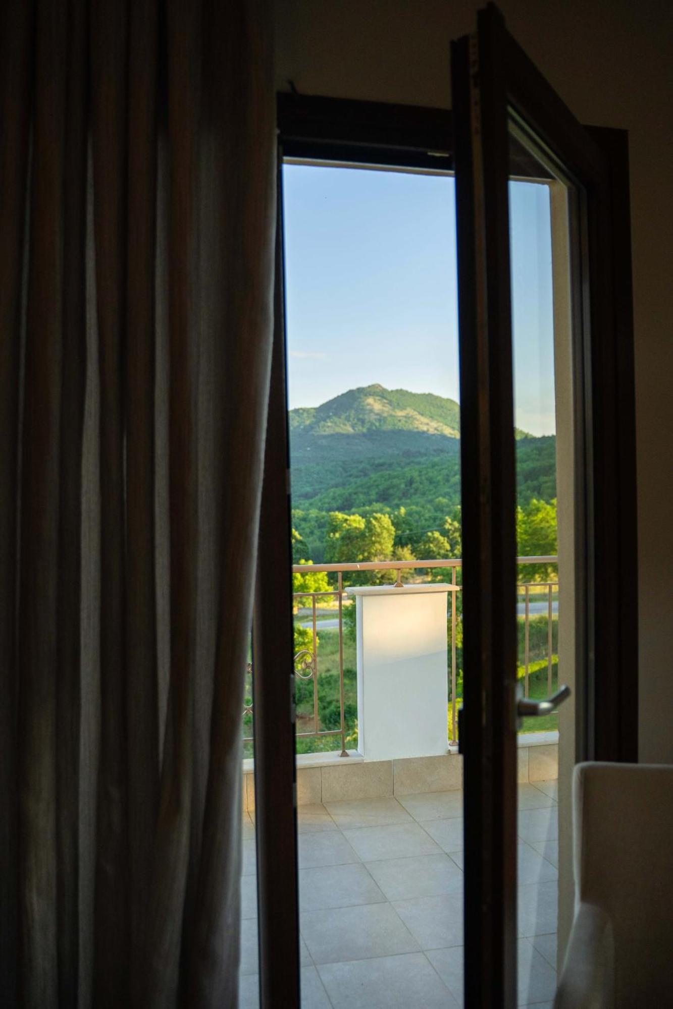 Enastron View Hotel Касторія Екстер'єр фото