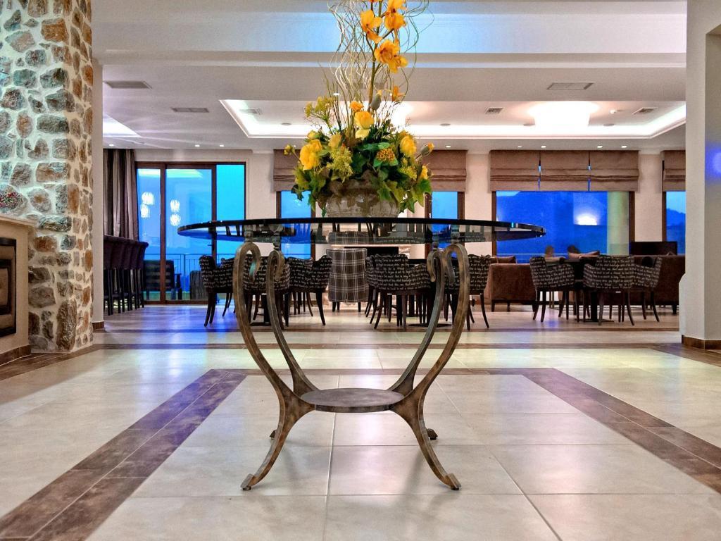 Enastron View Hotel Касторія Екстер'єр фото