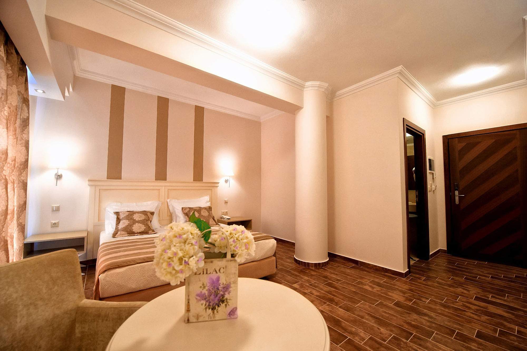 Enastron View Hotel Касторія Екстер'єр фото